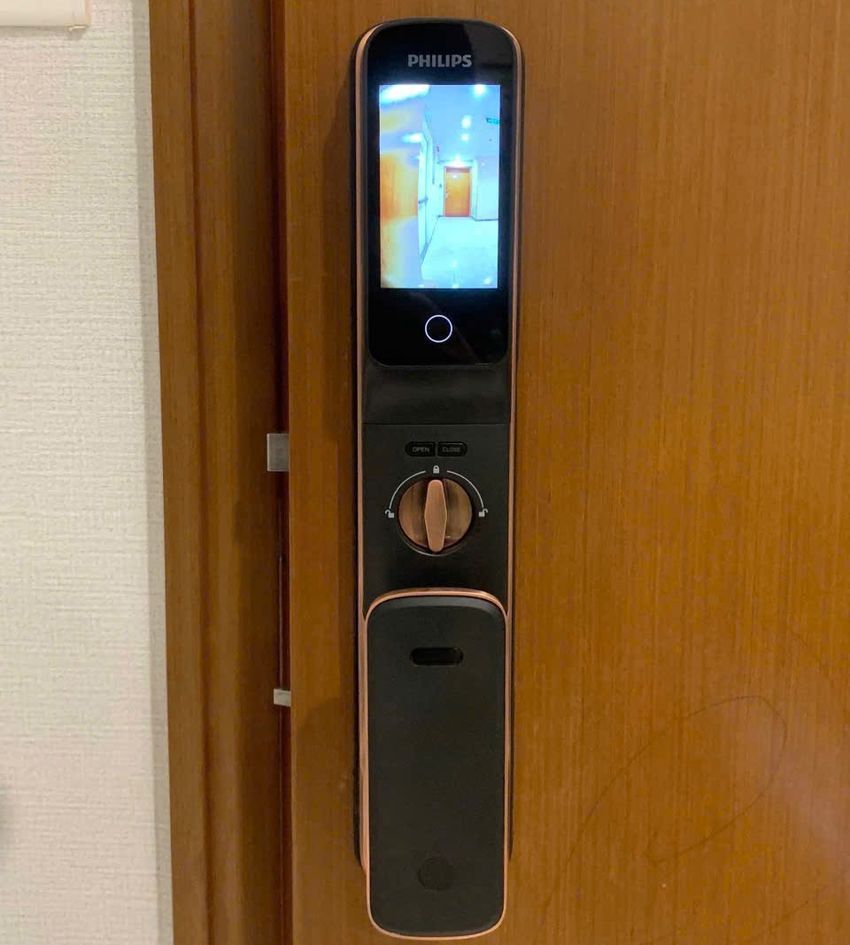 Khóa cửa nhận diện khuôn mặt Philips DDL709 camera, app wifi, video call